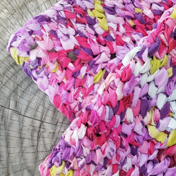tressyclage tapis de chiffons tressés rectangle tissus _rose blanc détail